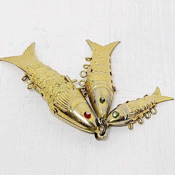 Vintage Articulated Three Fish PENDANT Gold tone - No chain, EUC